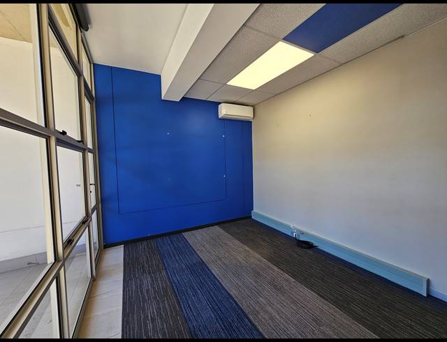 358M² OFFICE TO LET IN BRYANSTON